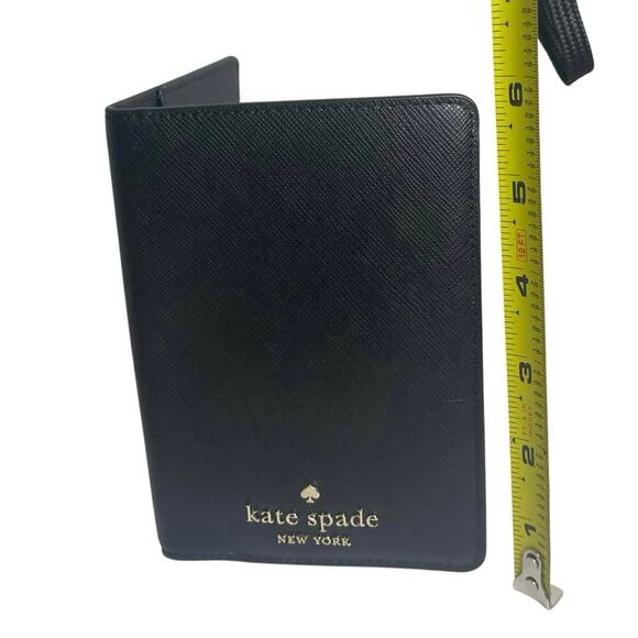 KATE SPADE PASSPORT WALLET SAFFIANO LEATHER BLACK CARDS HOLDER VERSATILE CHIC - Picture 12 of 13